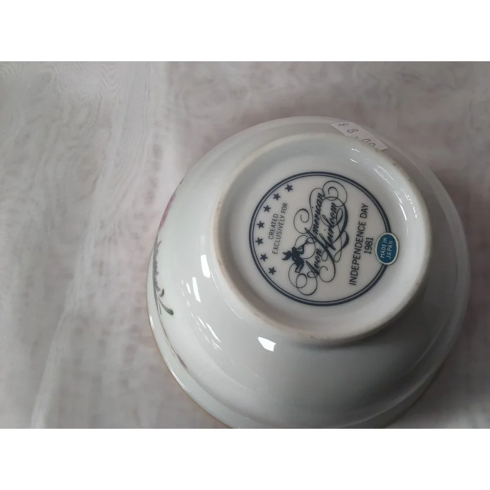 Avon American Heirloom Independence Day 1981 Floral Porcelain Bowl Gold Trim
